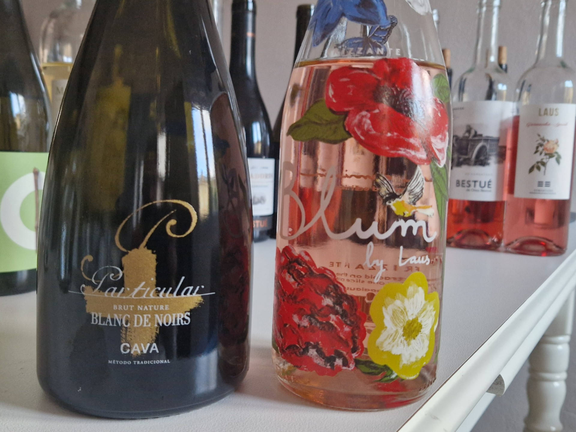 Zwei Flasche Garnacha Schaumwein